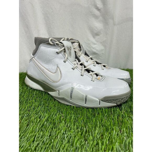 Nike Air Zoom Kobe 1 Uptempo Men’s Size 15 White Shark Gray Basketball Shoes‎